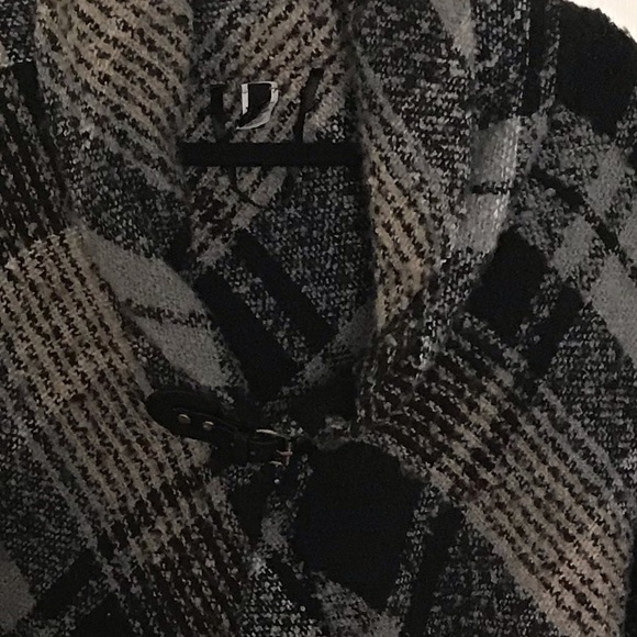 Apt.9 Poncho - Picture 2 of 3